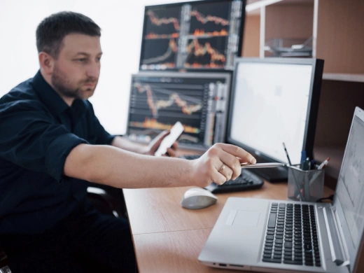 Shareholders and Crypto Traders on Aupod
